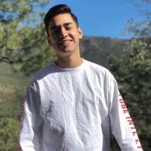 Meet your Posher, Luis